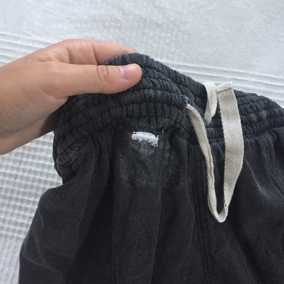 Red Ruffle Zara Blouse - Picture 4 of 5